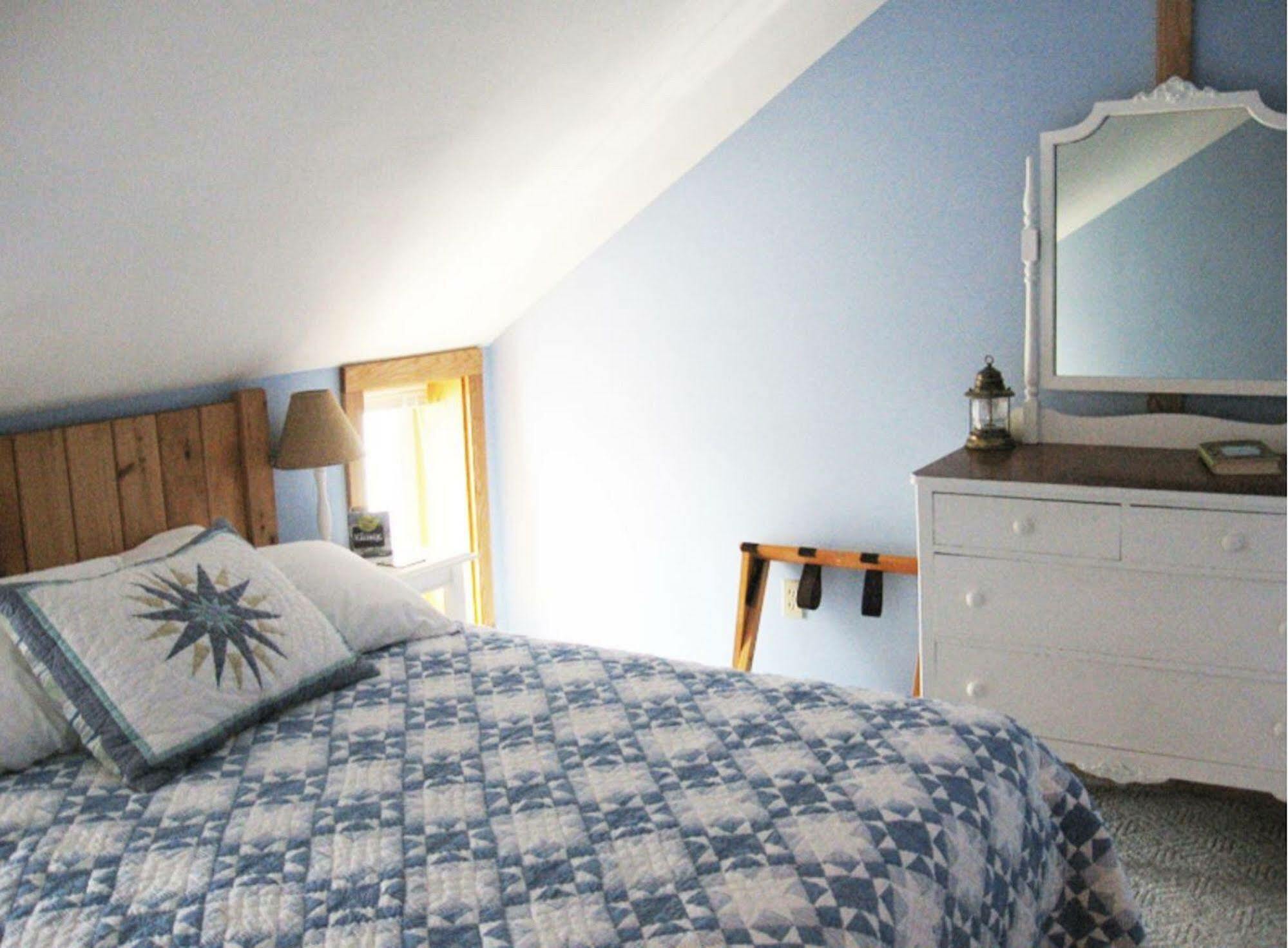 Pattersonville Mariaville Lake B & B מראה חיצוני תמונה