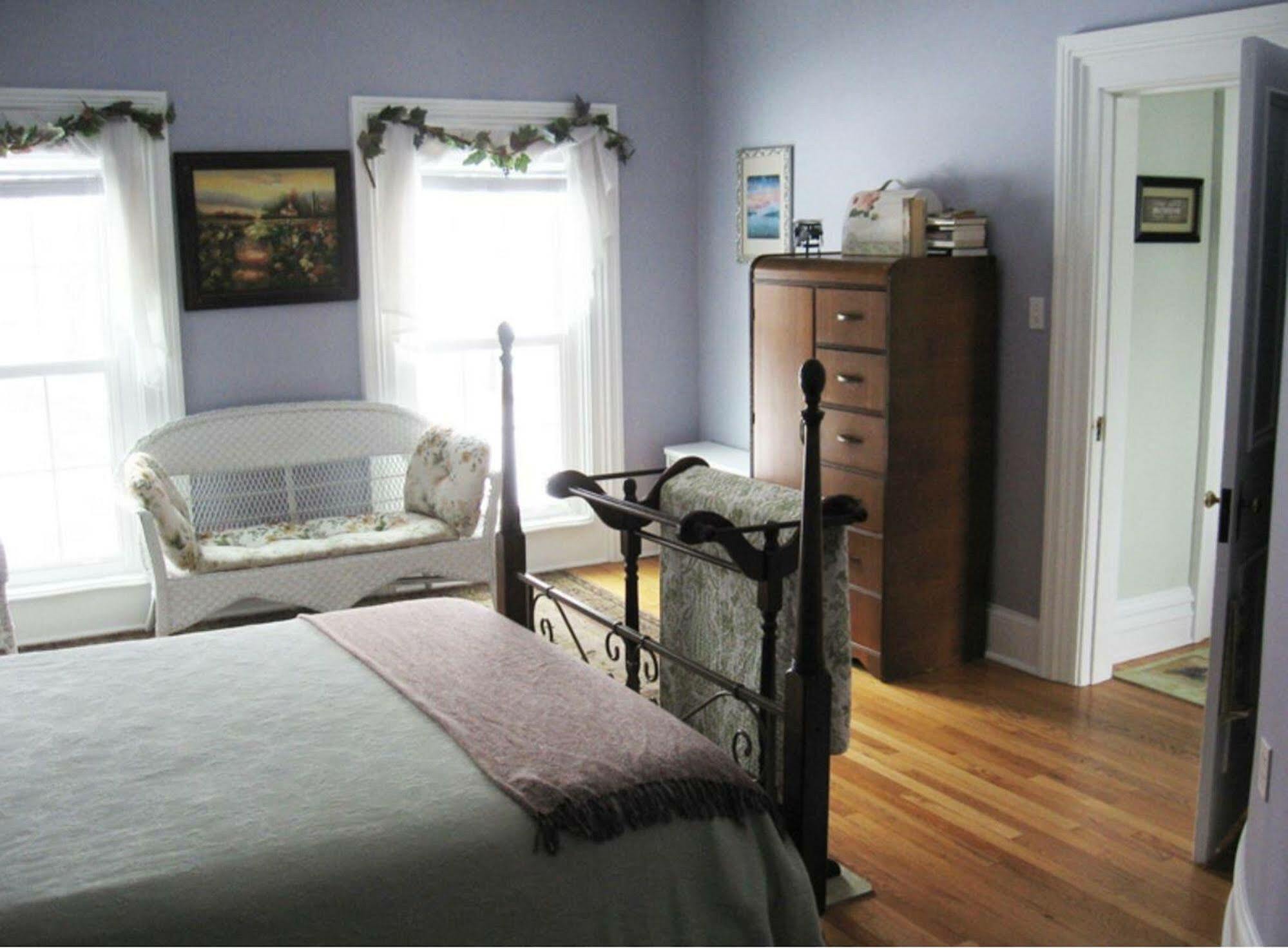 Pattersonville Mariaville Lake B & B מראה חיצוני תמונה